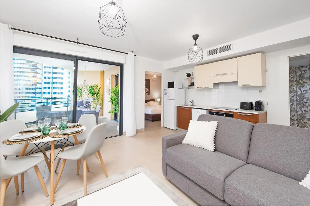 Appartement Vue Monaco & Tour Odeon - Terrasse - Parking - Bh à Beausoleil France